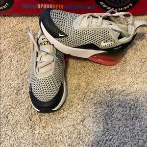 Gently used air max 270